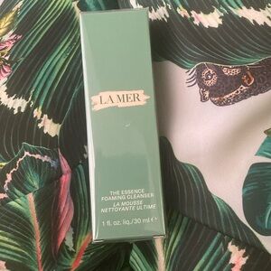 La mer the essence foaming cleanser
